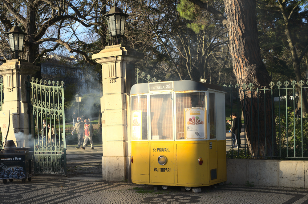 Comment visiter Lisbonne à bord du mythique tramway n°28 ?